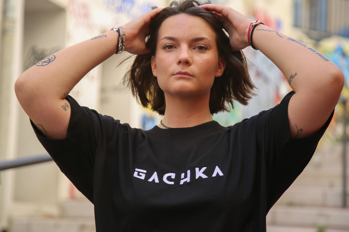 Tricou Negru, haine de caliate superioara pentru o moda eco-responsabila